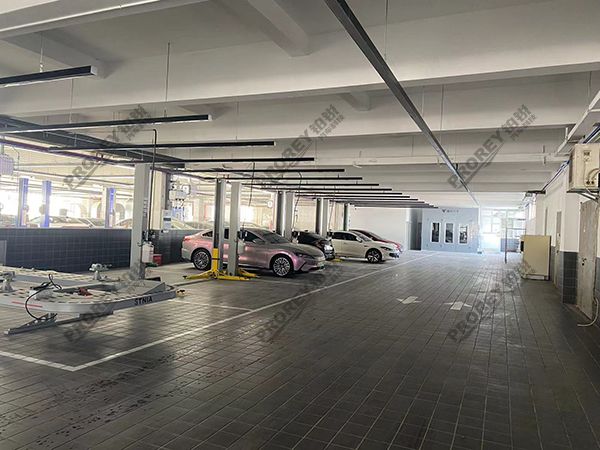江苏哪吒4S店-南京东麒路哪吒汽车 (14)