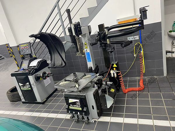 江苏哪吒4S店-南京东麒路哪吒汽车 (3)