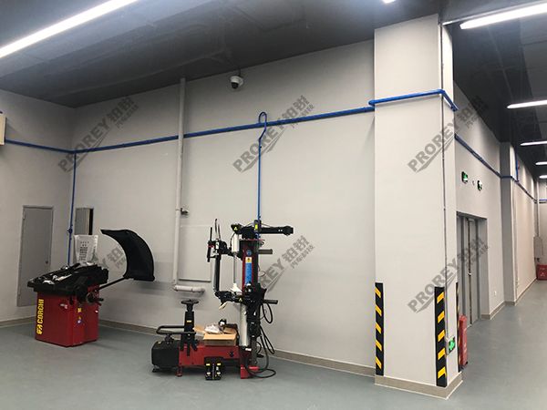 广东华人运通4S店-深圳服务中心-轮胎设备