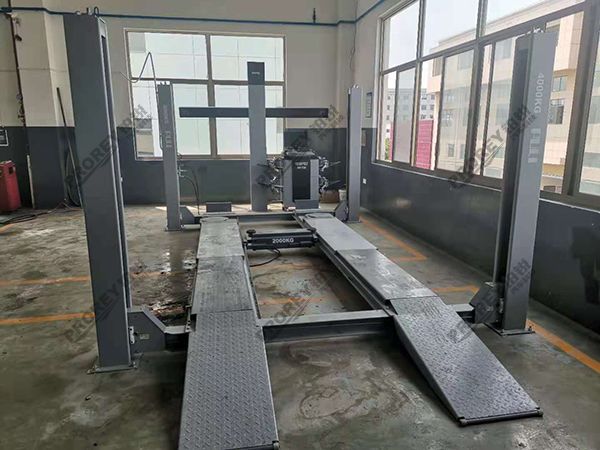 浙江宝能4S店-绍兴诸暨店-四轮定位仪