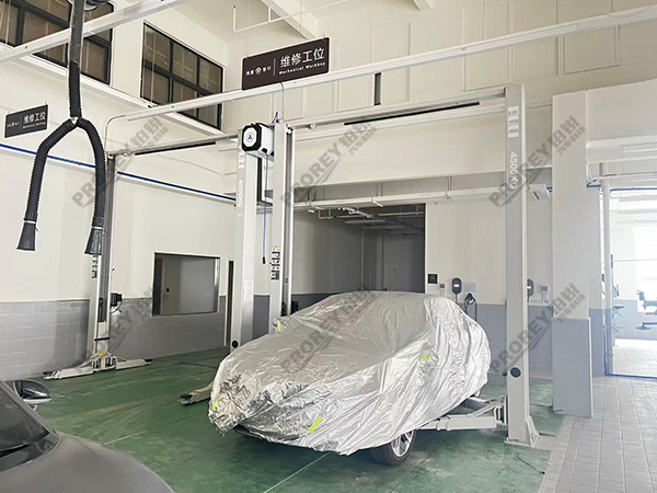 安徽鸿蒙智行4S店-阜阳佰利智行汽车销售服务有限公司 (6)