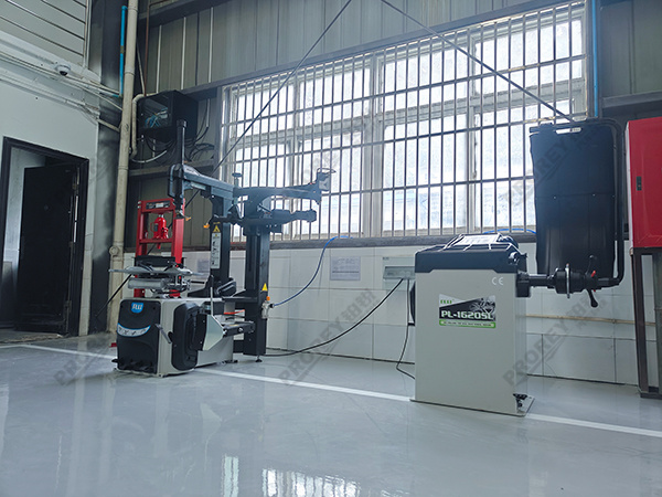 江苏鸿蒙智行4S店-张家港鸿蒙智行 (10)